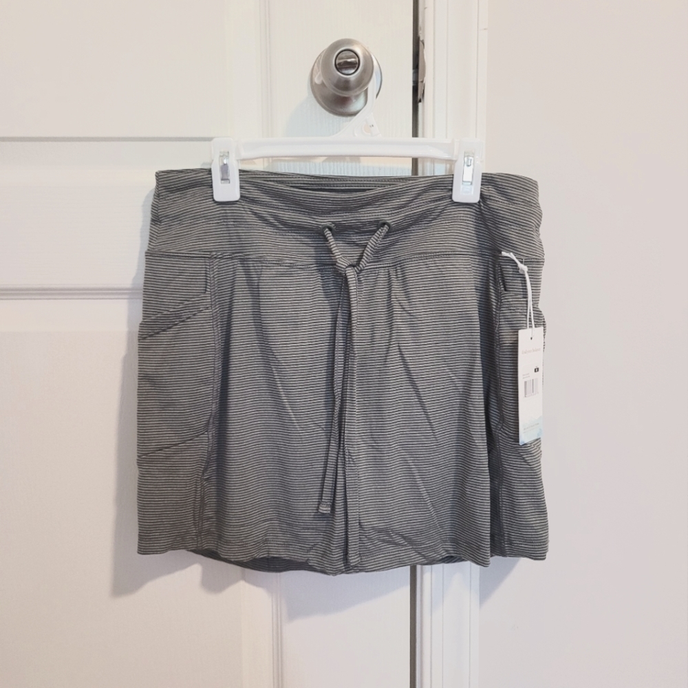 Women's Athletic Skort w/ Side Pockets